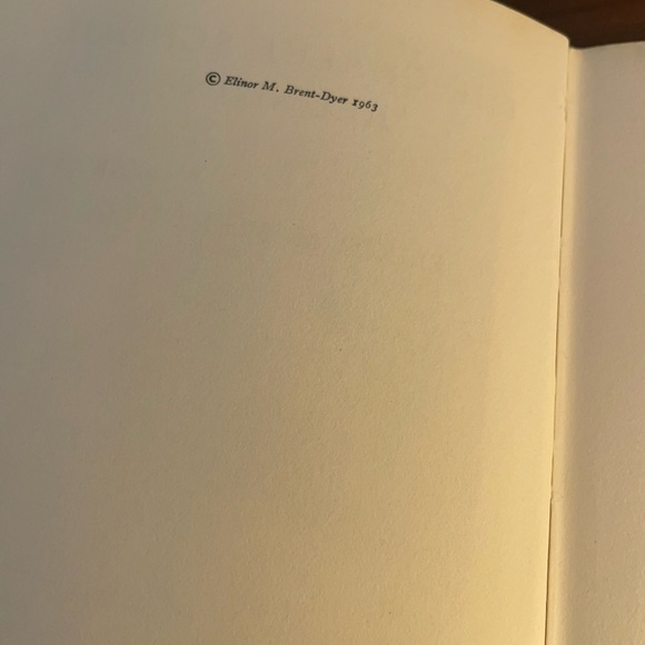 CHALET School Reunion, first edition with reproduction cover 1963 - Picture 8 of 9